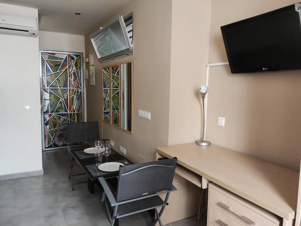 Hin17 Bajo Apartment Malaga 0*,